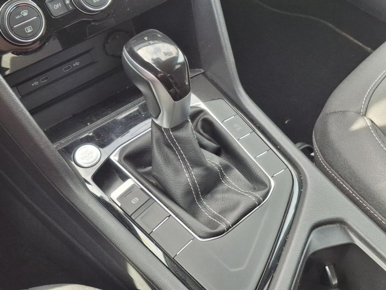 2024 Volkswagen Taos Comfortline | Heated Seats + Steering | Remote Start | Adaptive Cruise | CarPlay + Android & More ! Photo