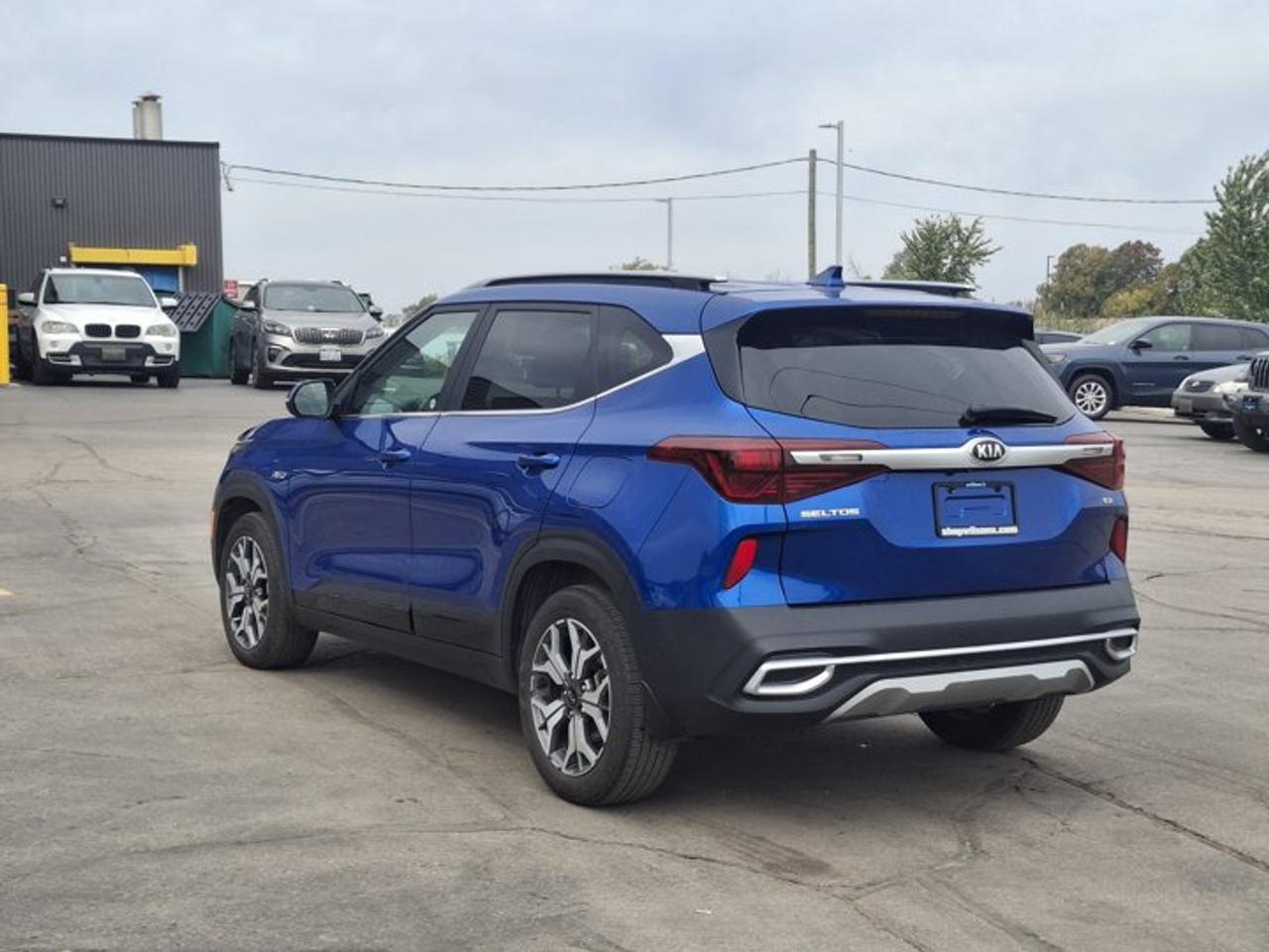2021 Kia Seltos EX Premium AWD | Leather | Sunroof | Heated + Ventilated Seats | Heated Steering | CarPlay & More ! Photo