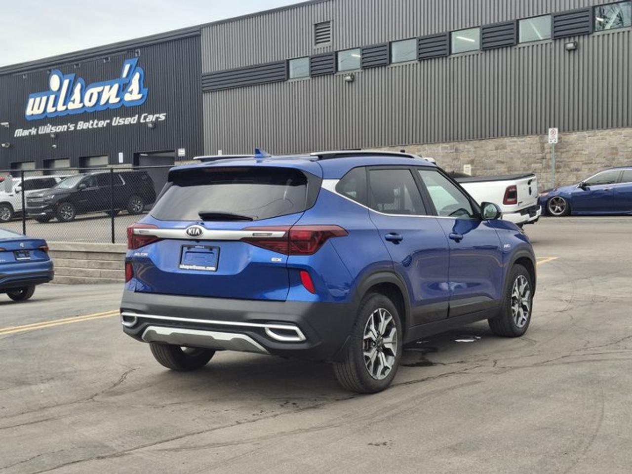 2021 Kia Seltos EX Premium AWD | Leather | Sunroof | Heated + Ventilated Seats | Heated Steering | CarPlay & More ! Photo