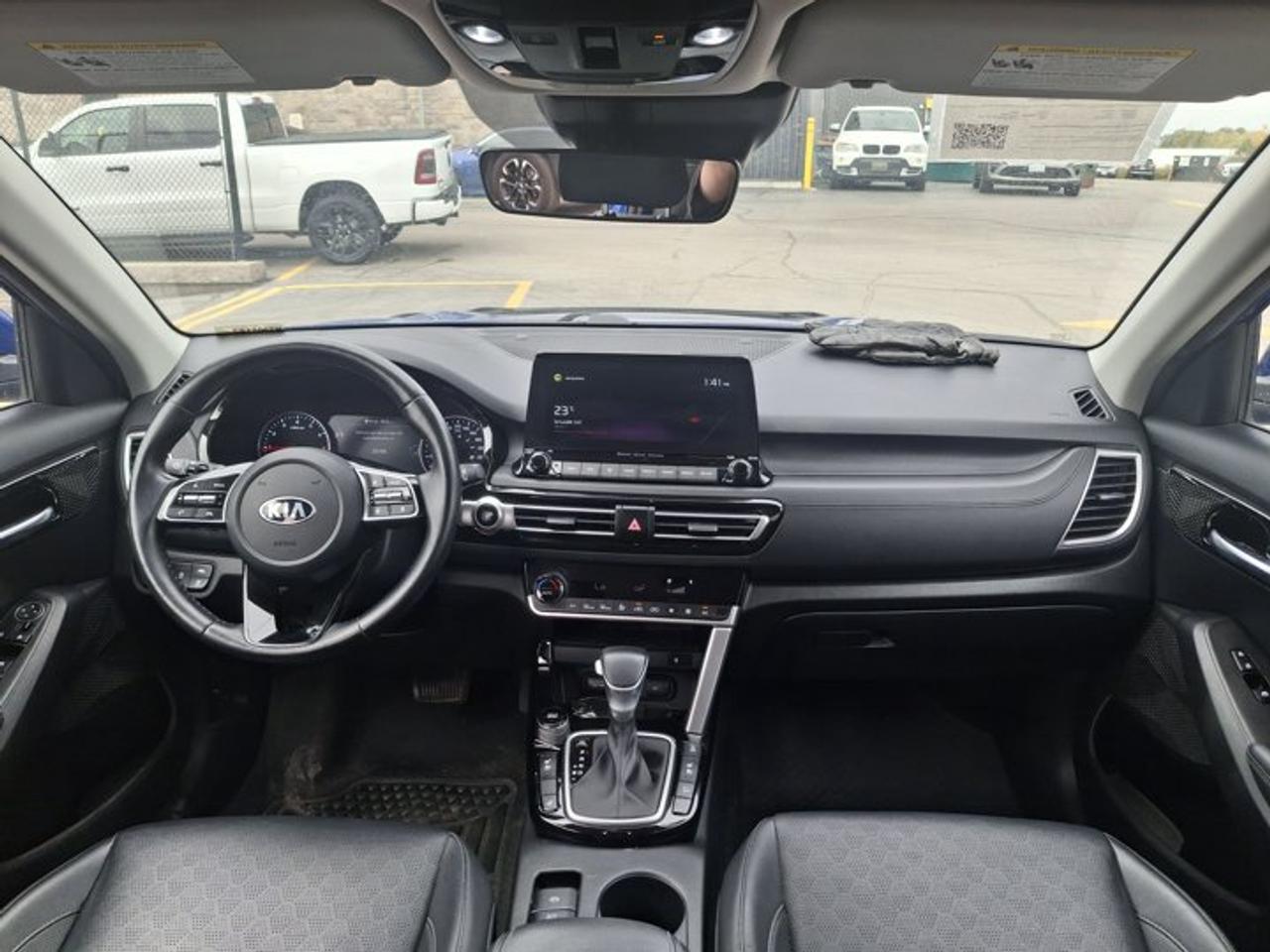 2021 Kia Seltos EX Premium AWD | Leather | Sunroof | Heated + Ventilated Seats | Heated Steering | CarPlay & More ! Photo