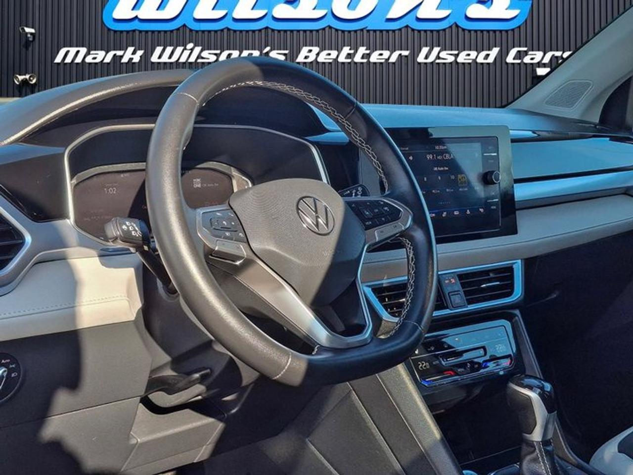 2025 Volkswagen Taos Comfortline AWD | Leather Trim | Htd Seats + Steering | Wireless Carplay | Remote Start | and More ! Photo