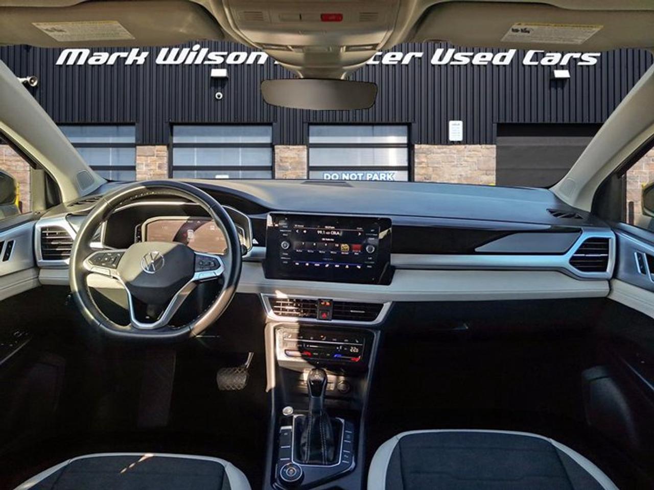 2025 Volkswagen Taos Comfortline AWD | Leather Trim | Htd Seats + Steering | Wireless Carplay | Remote Start | and More ! Photo