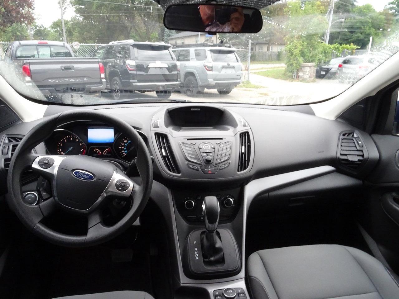 2016 Ford Escape SE Photo