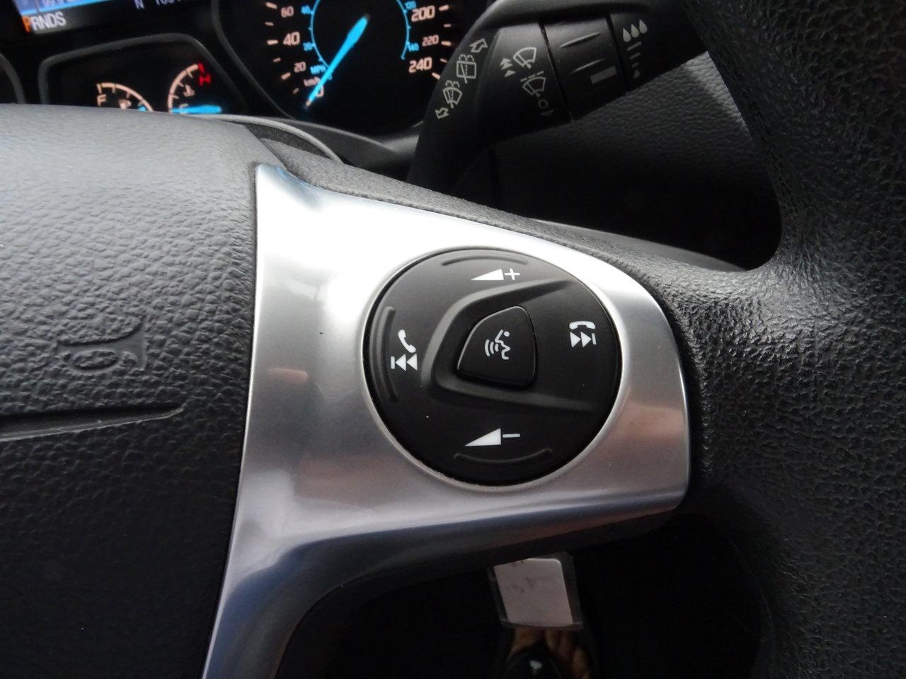 2016 Ford Escape SE Photo