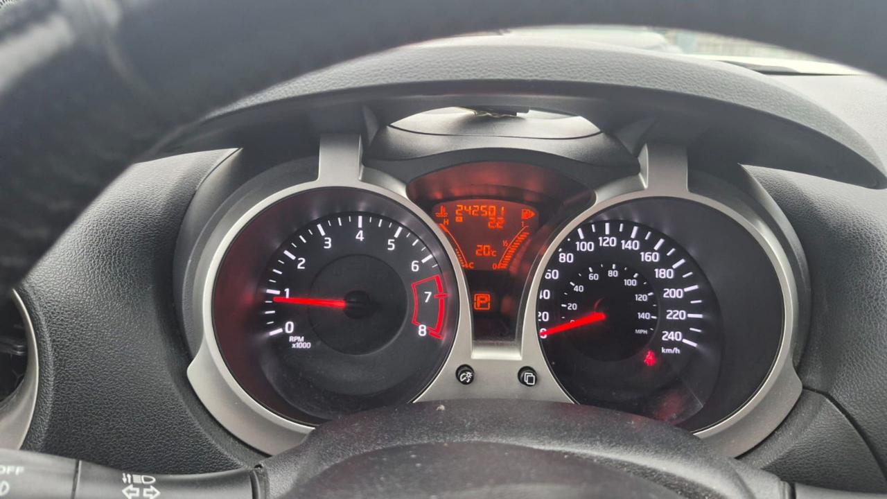 2013 Nissan Juke SV, WELL MAINTAINED, AS IS, RUNS LIMP MODE Photo