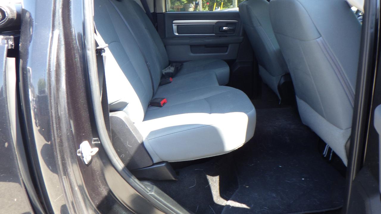 2016 RAM 1500 SLT Photo