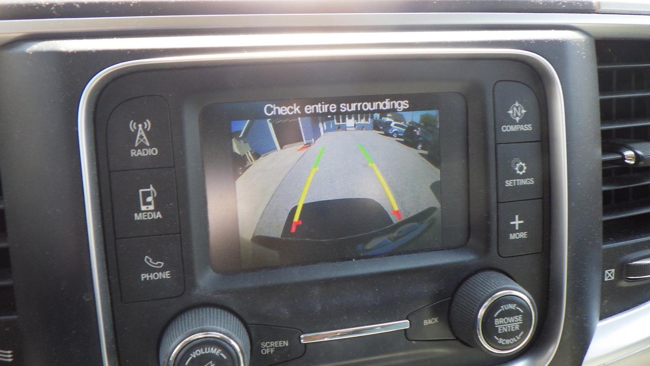 2016 RAM 1500 SLT Photo