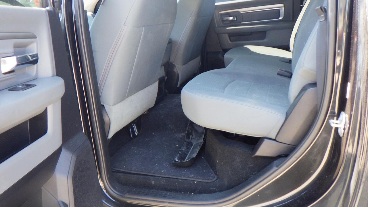 2016 RAM 1500 SLT Photo