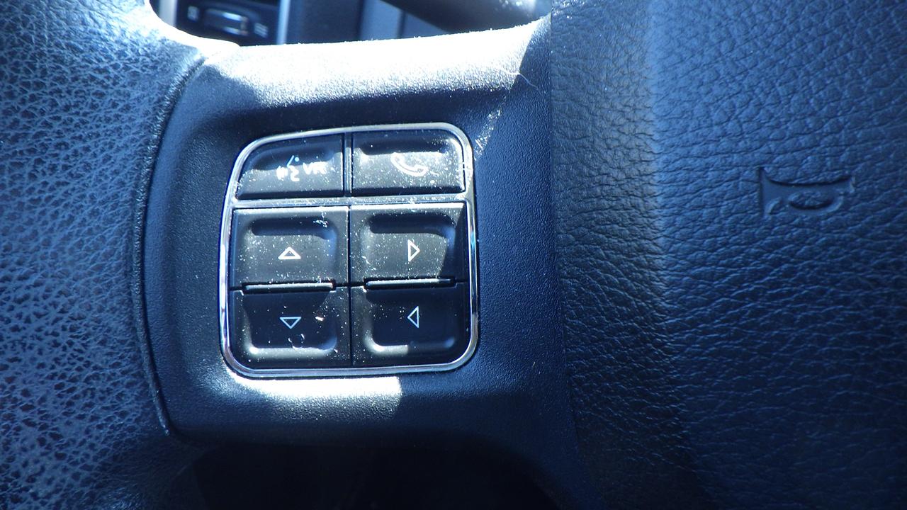 2016 RAM 1500 SLT Photo
