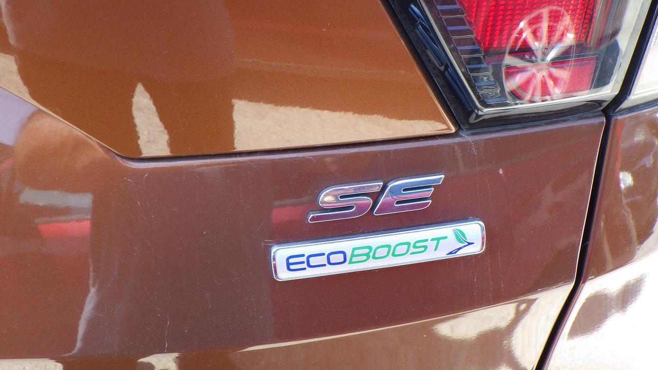 2017 Ford Escape SE Photo