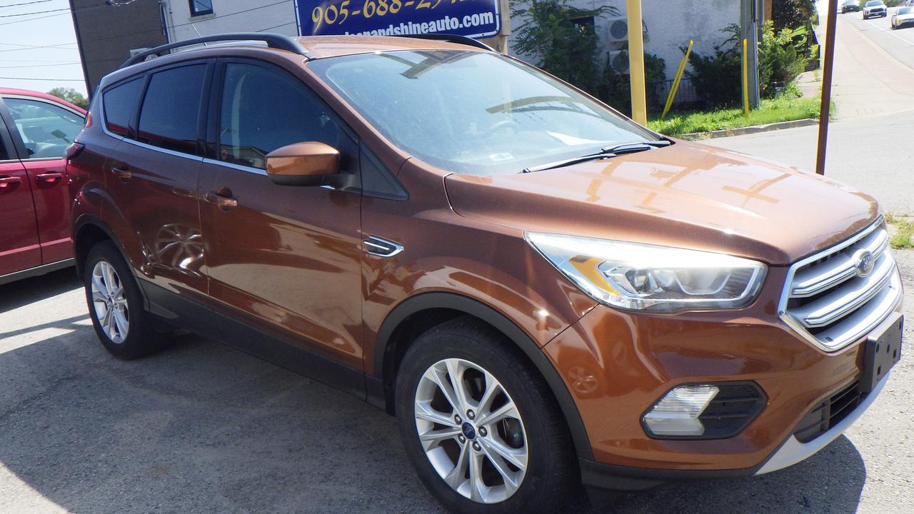 2017 Ford Escape SE - Photo #1