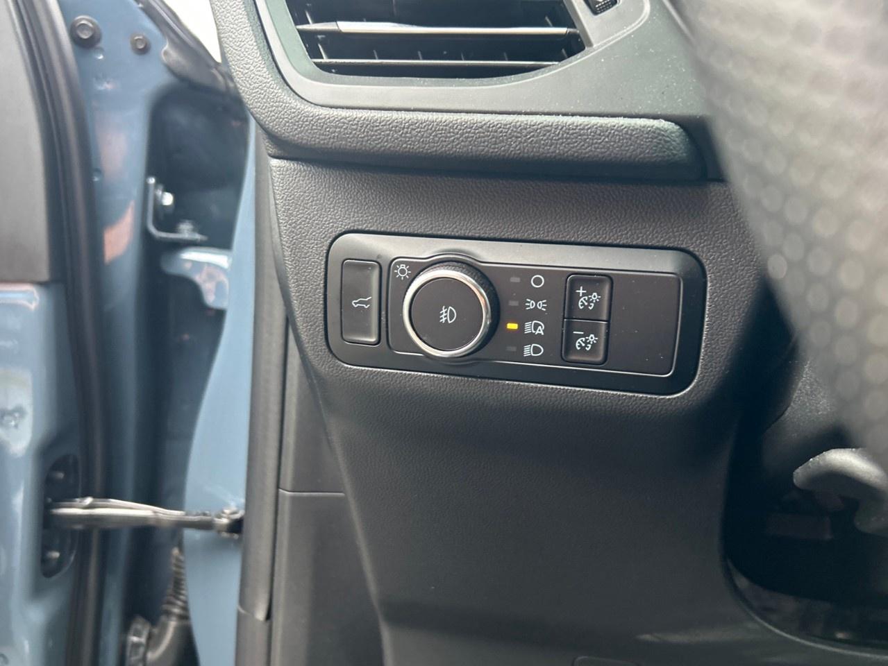 2025 Ford Escape ST-Line Select AWD Photo