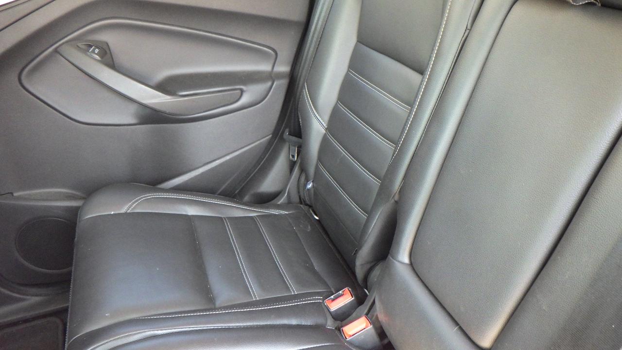 2017 Ford Escape SE Photo