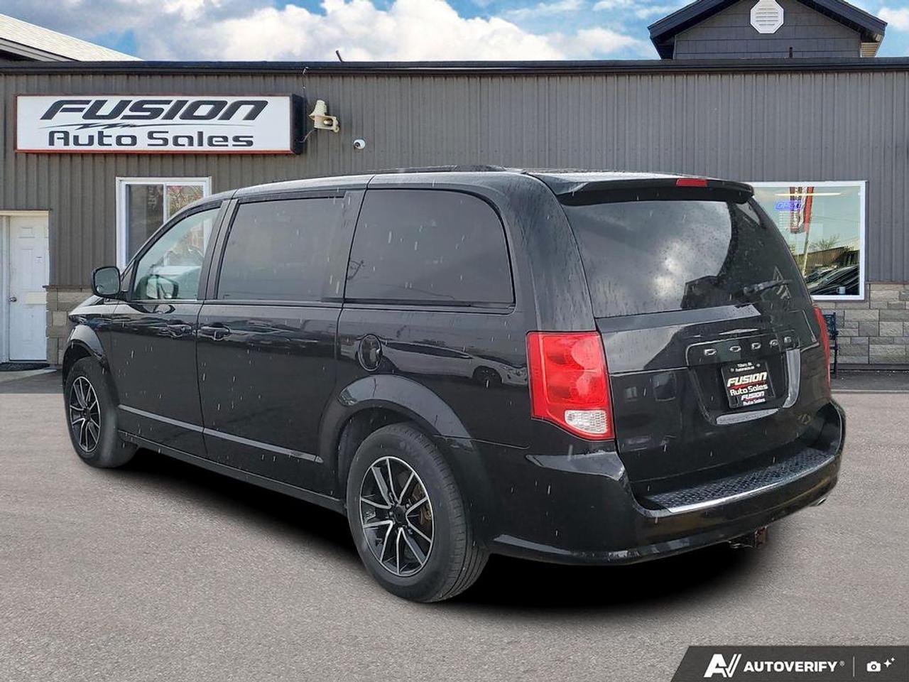 2017 Dodge Grand Caravan SXT Photo
