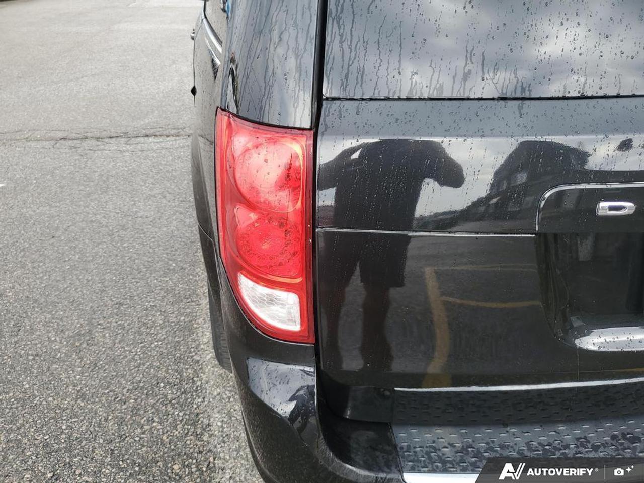 2017 Dodge Grand Caravan SXT Photo