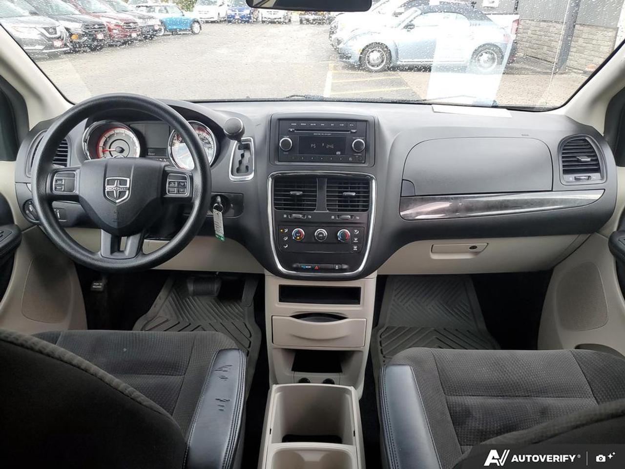 2017 Dodge Grand Caravan SXT Photo