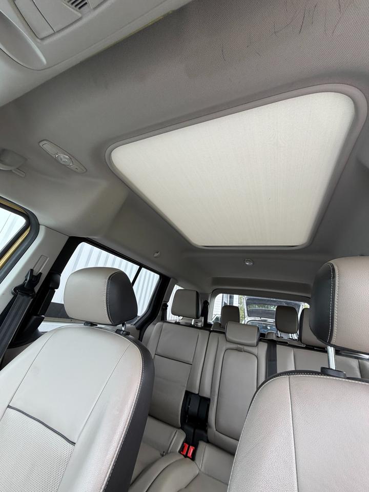 2015 Ford Transit Connect Titanium Photo