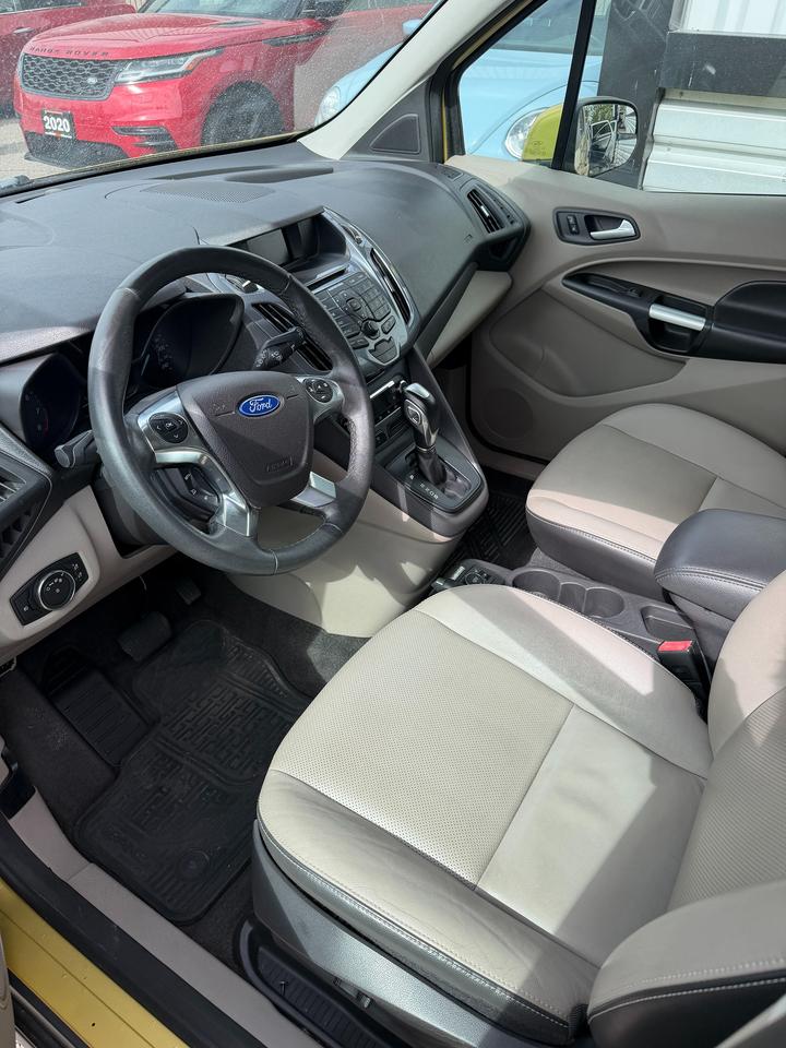 2015 Ford Transit Connect Titanium Photo1