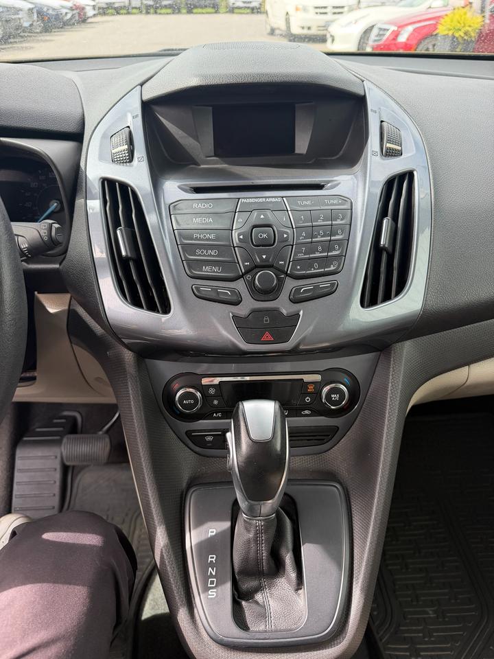 2015 Ford Transit Connect Titanium Photo3