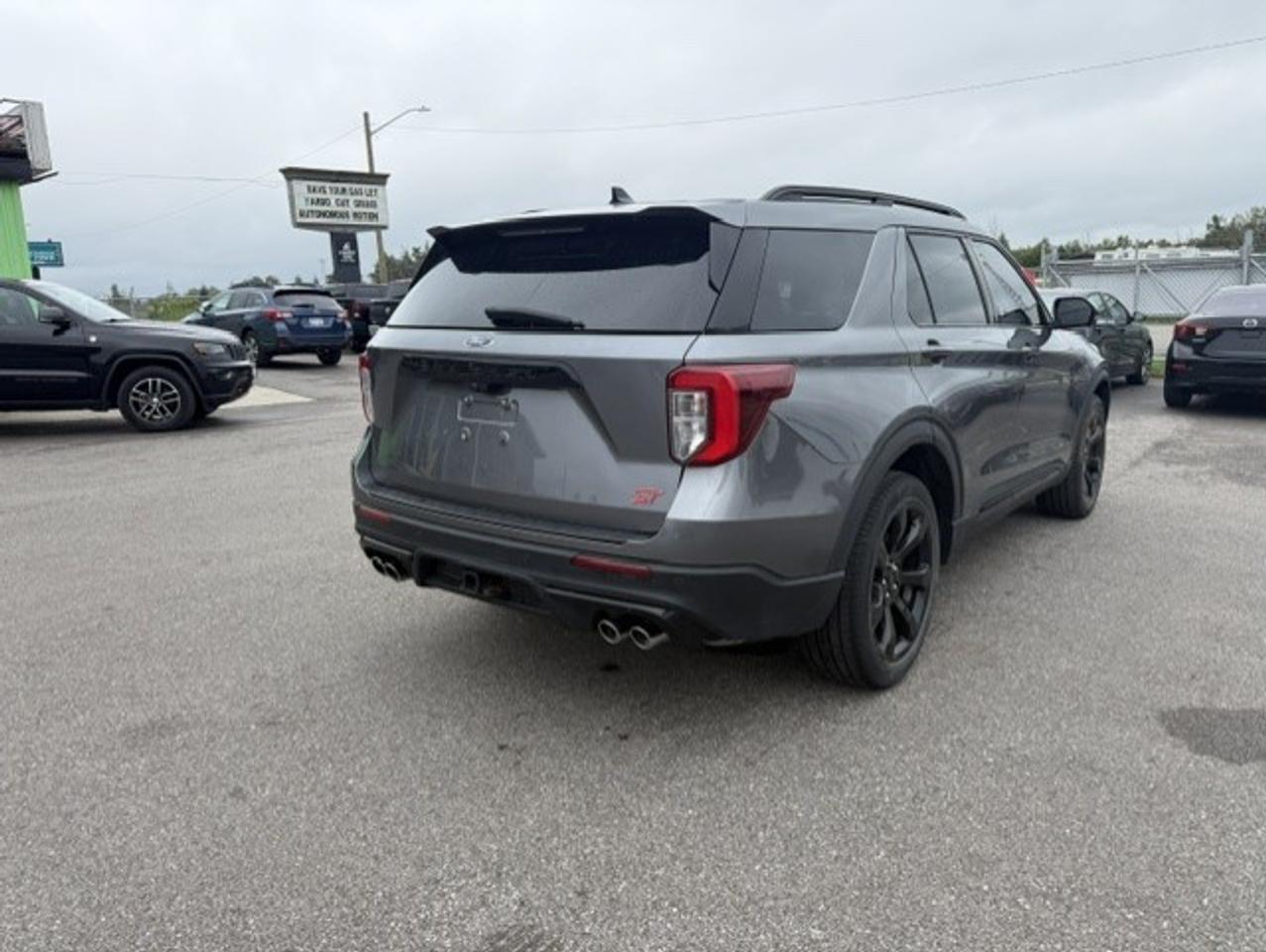 2022 Ford Explorer  Photo