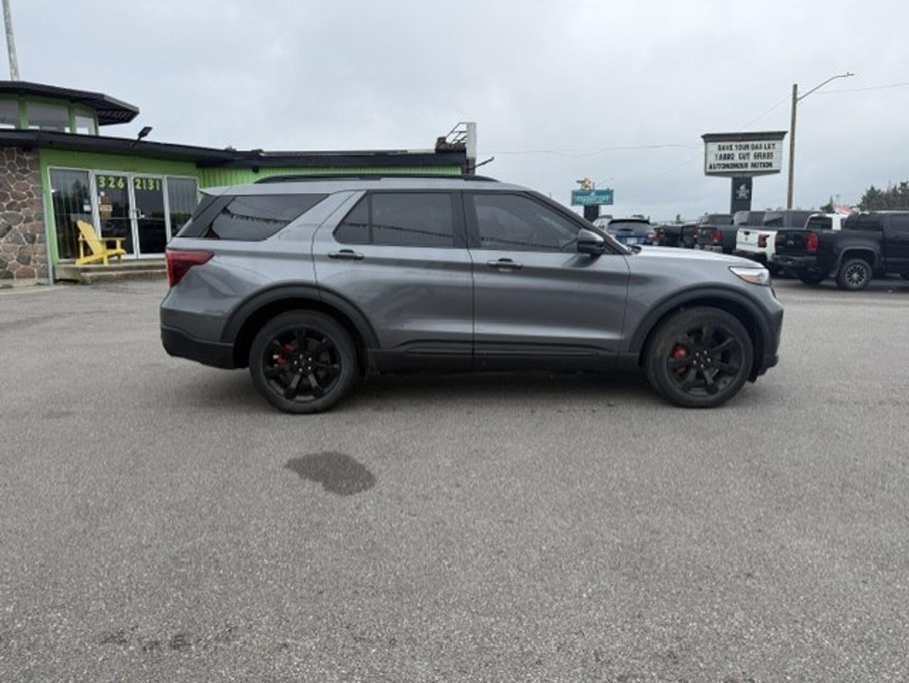 2022 Ford Explorer  Photo