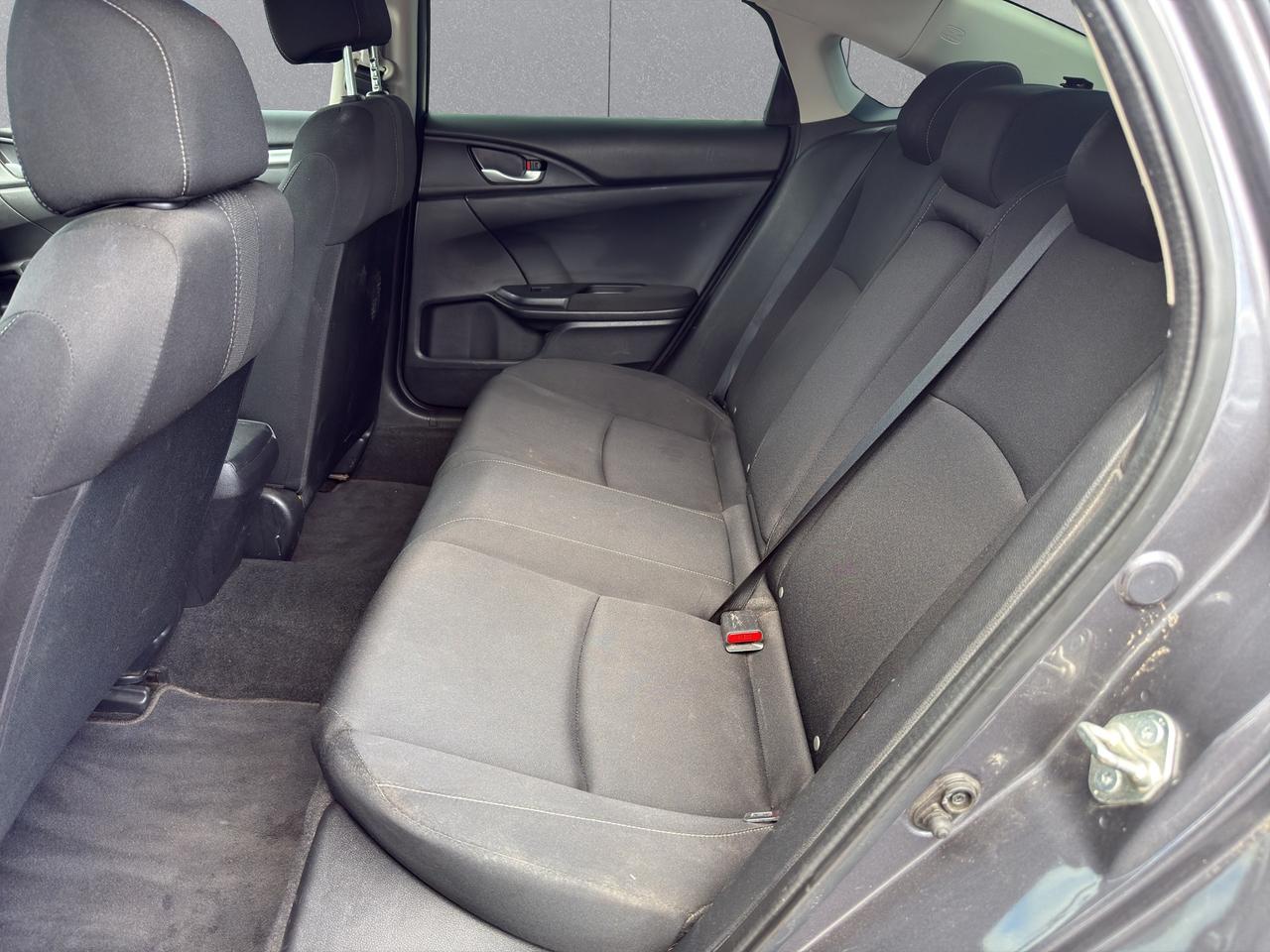 2018 Honda Civic SE Photo
