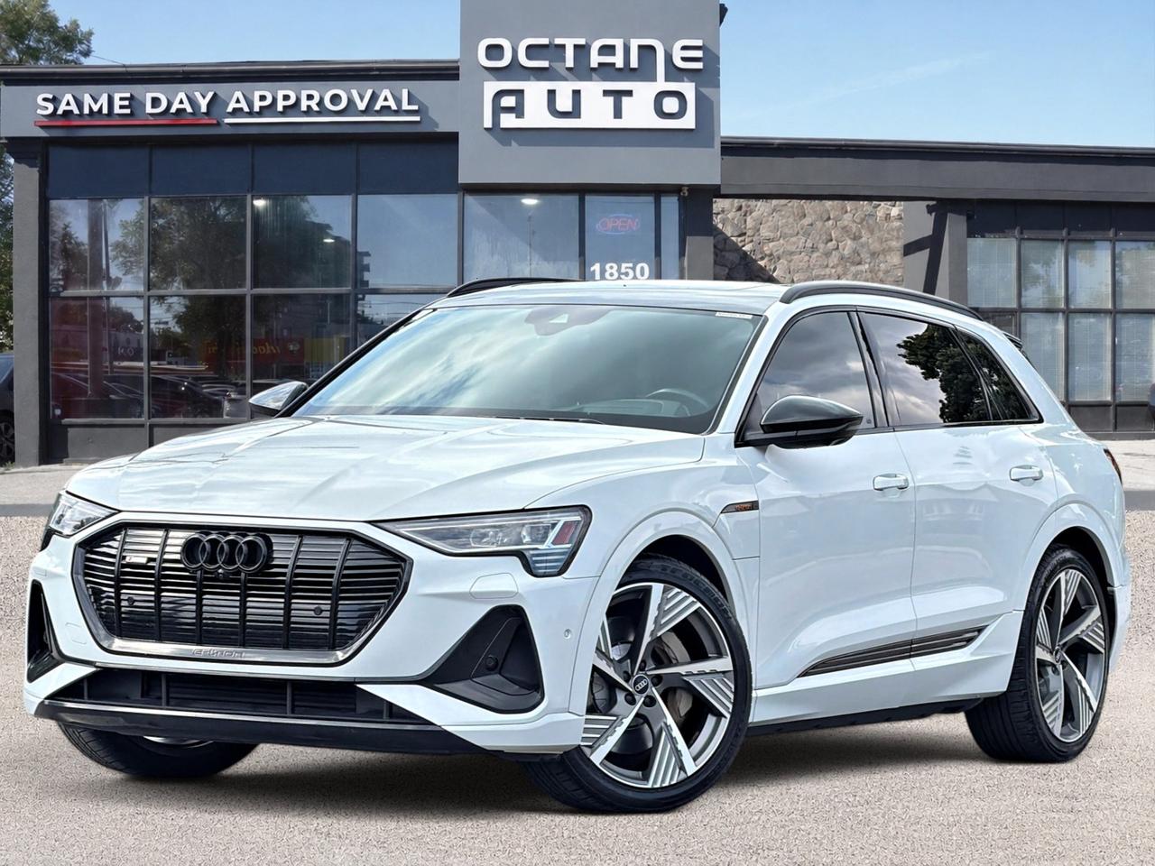 2022 Audi E-Tron Technik - Photo #1