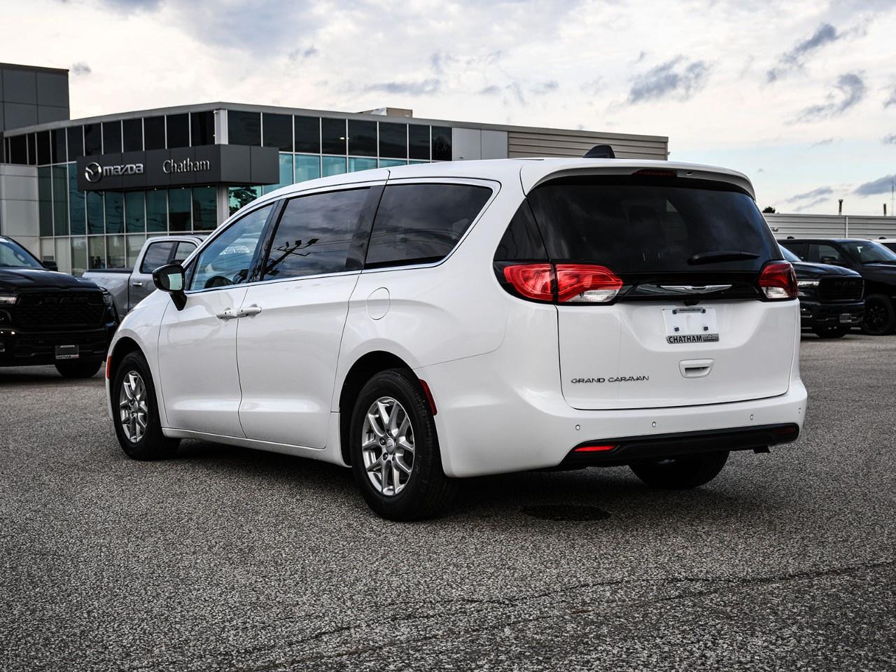 2027 Dodge Grand Caravan SXT 2WD Photo