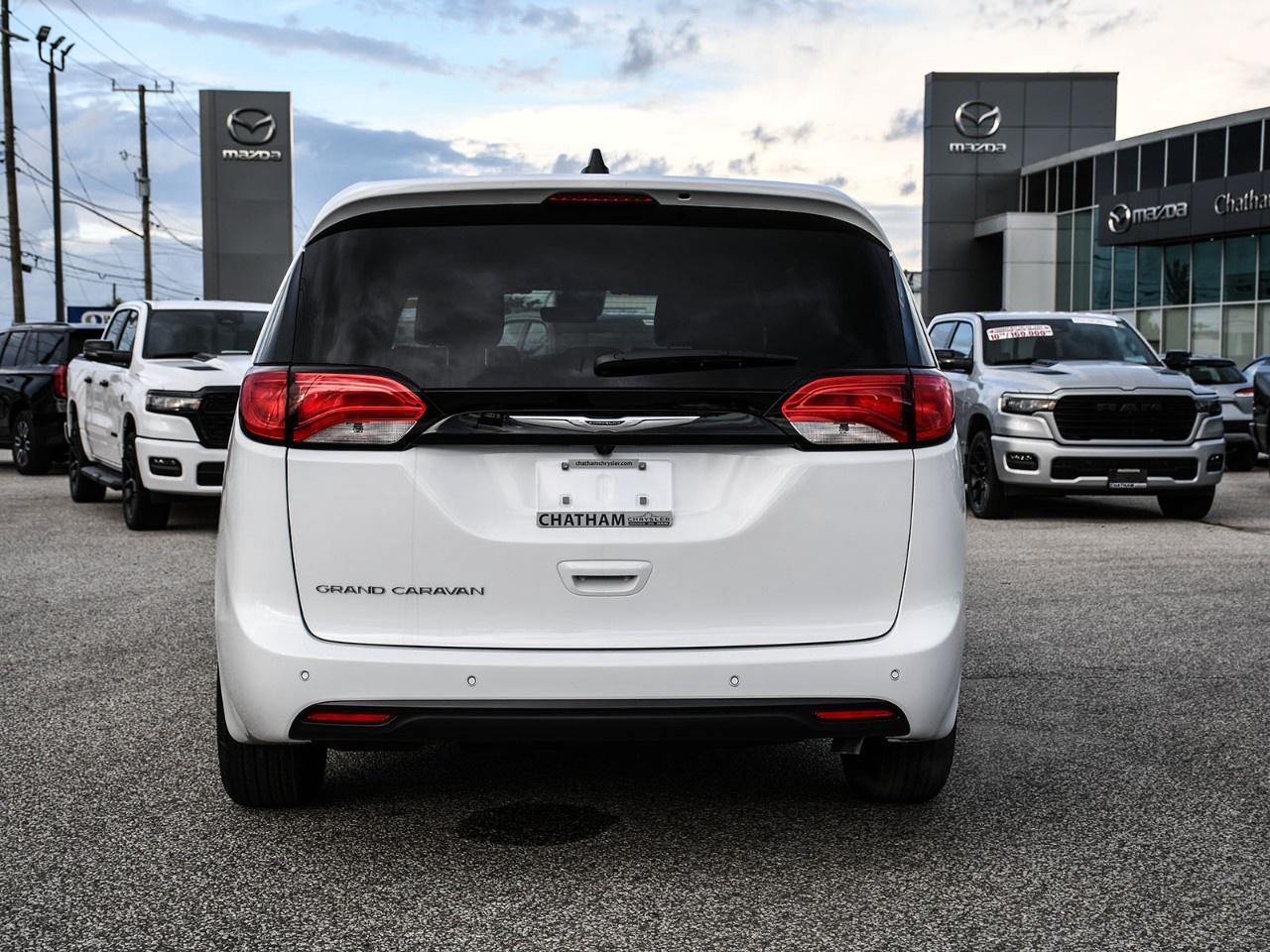 2027 Dodge Grand Caravan SXT 2WD Photo
