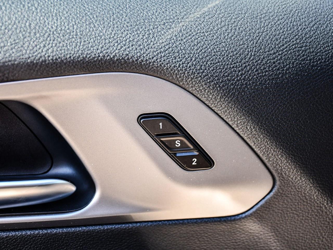 2027 Chrysler Pacifica Select FWD Photo