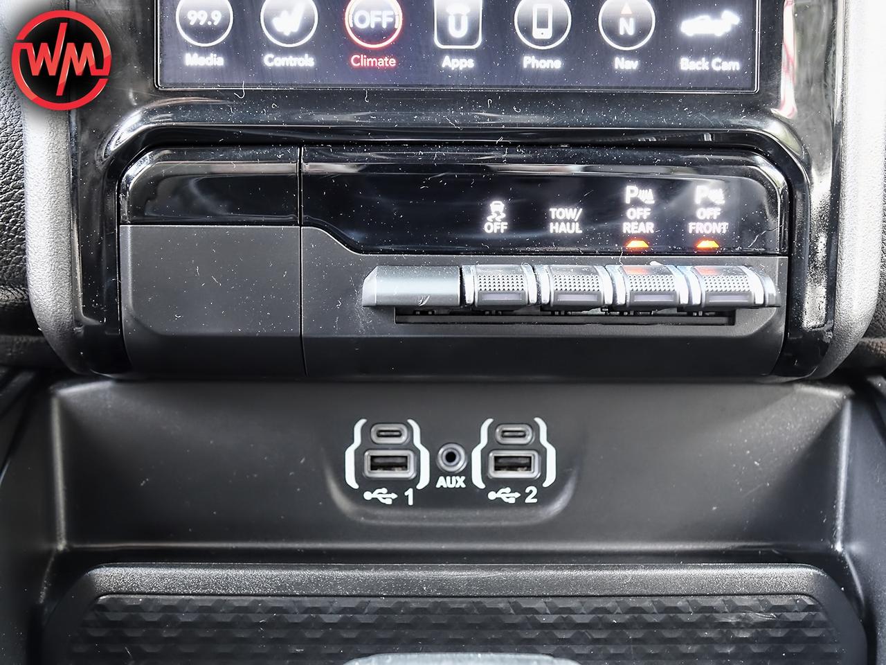 2021 RAM 1500 Sport*HEMI*LEATHER SEATS*4X4*BLUETOOTH*PUSH START Photo