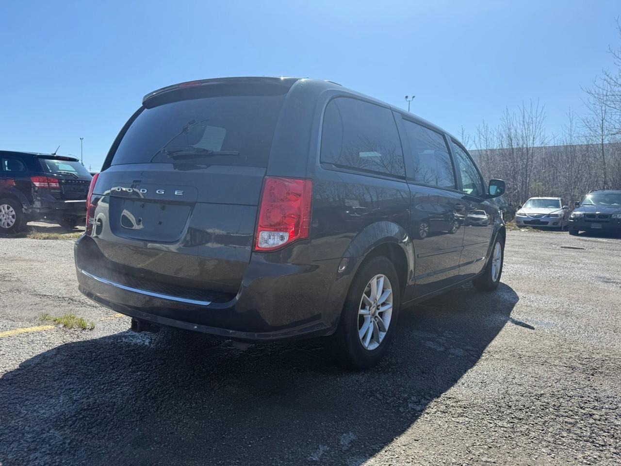 2013 Dodge Grand Caravan SXT Photo
