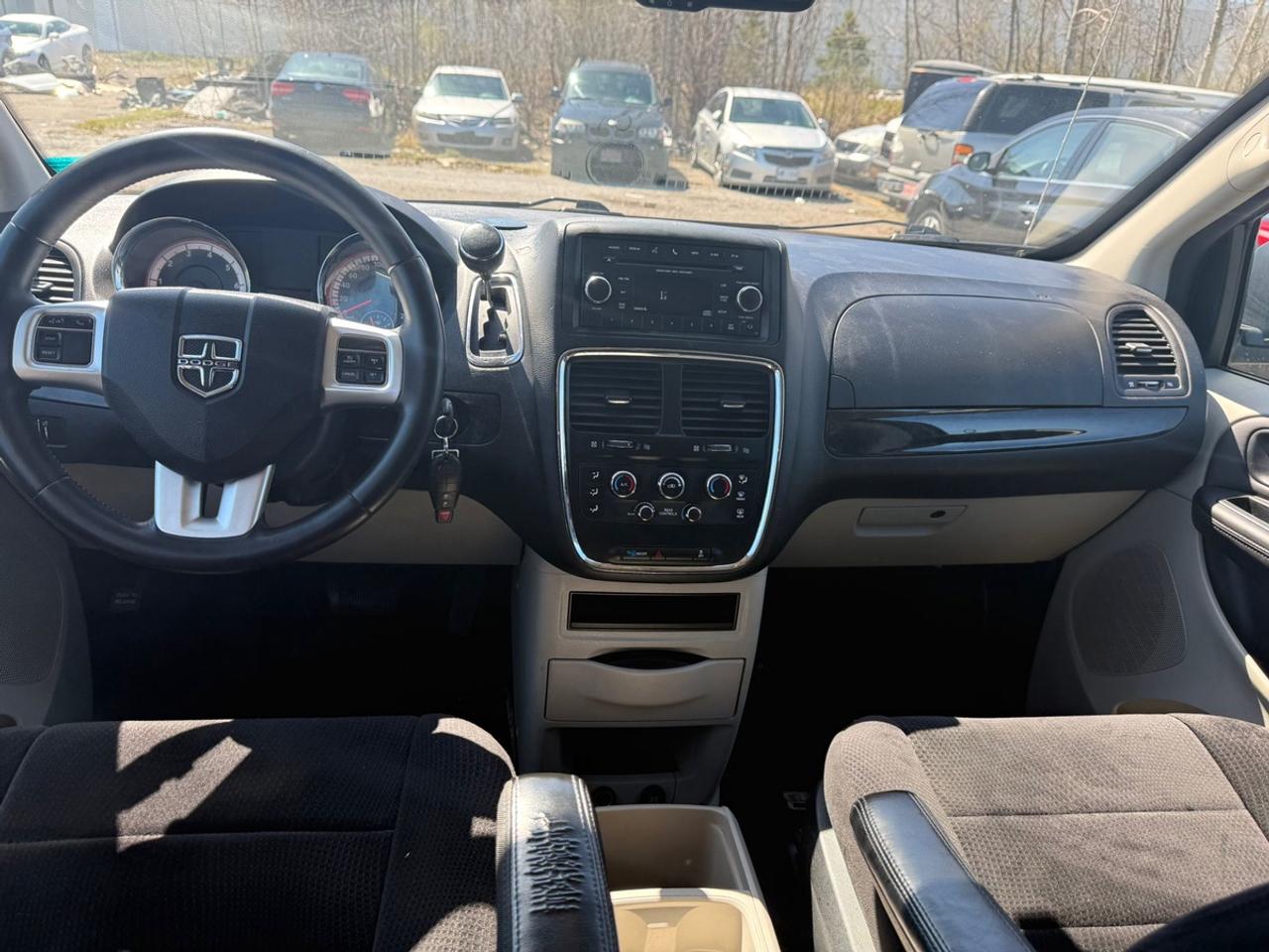 2013 Dodge Grand Caravan SXT Photo