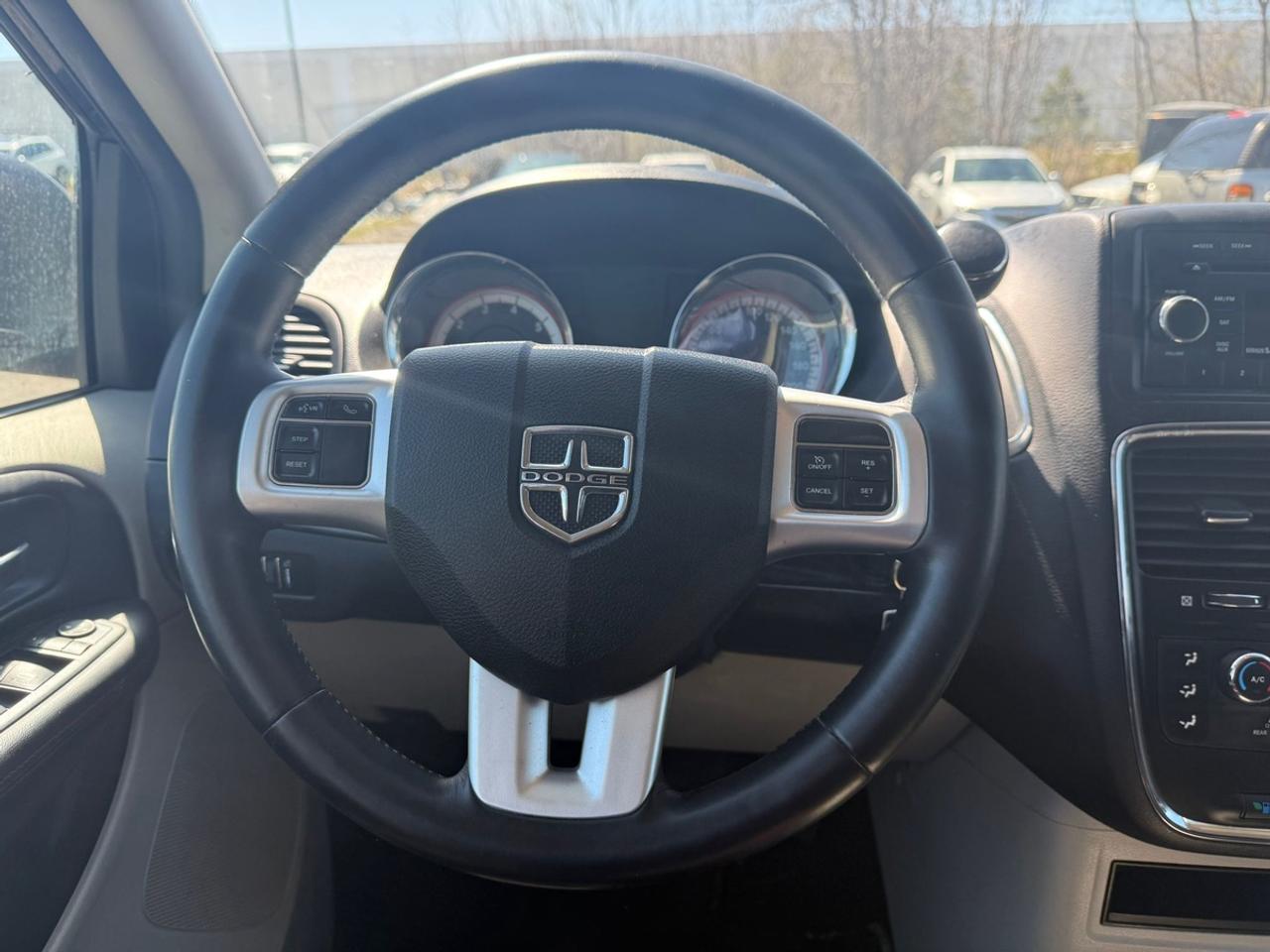 2013 Dodge Grand Caravan SXT Photo