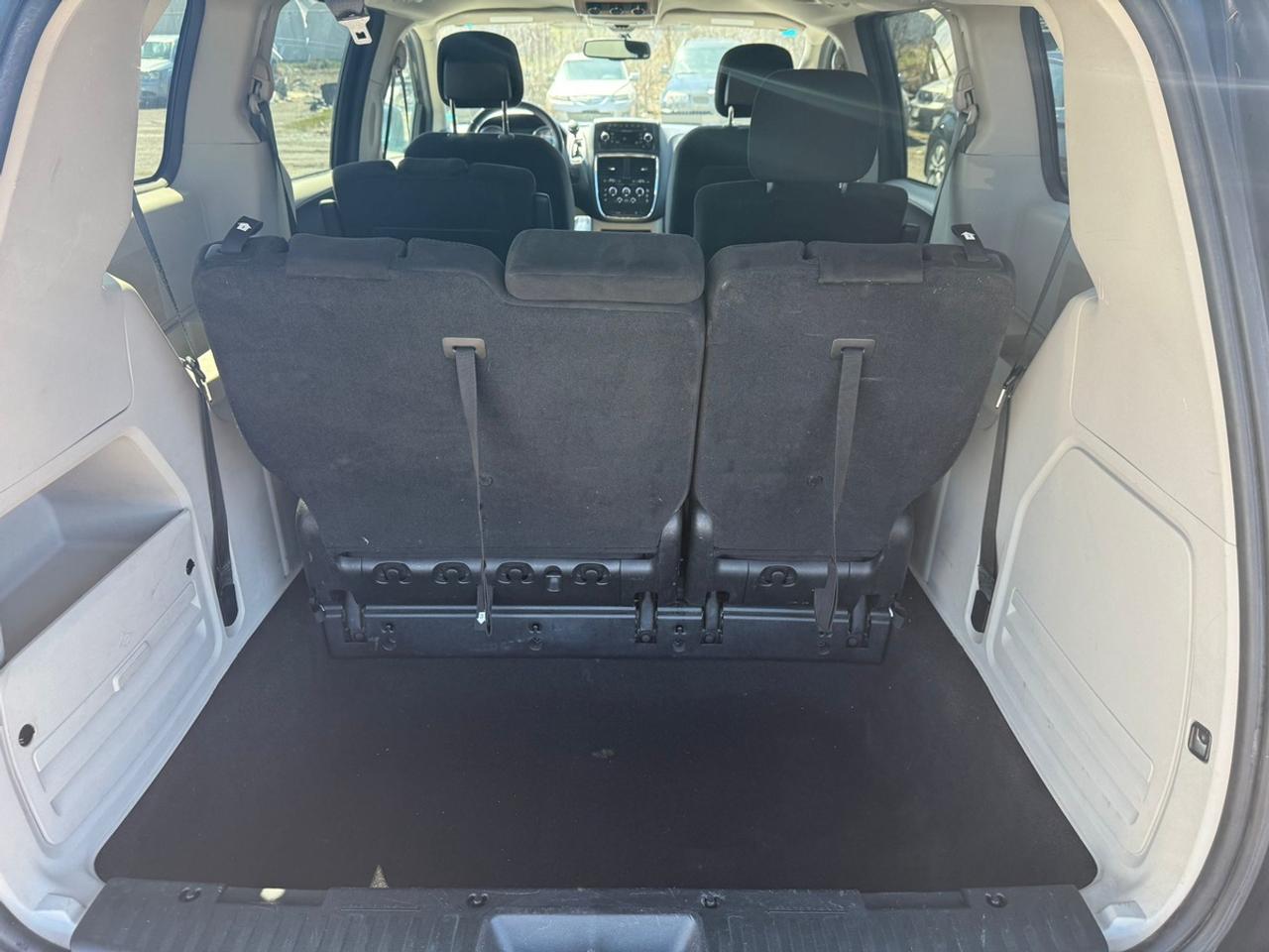 2013 Dodge Grand Caravan SXT Photo