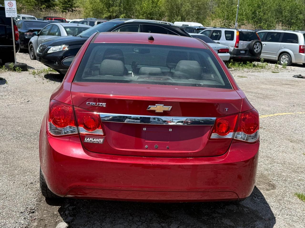 2011 Chevrolet Cruze LT Turbo Photo