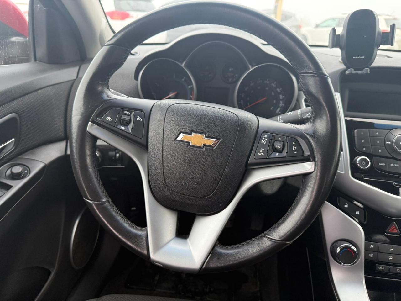 2011 Chevrolet Cruze LT Turbo Photo