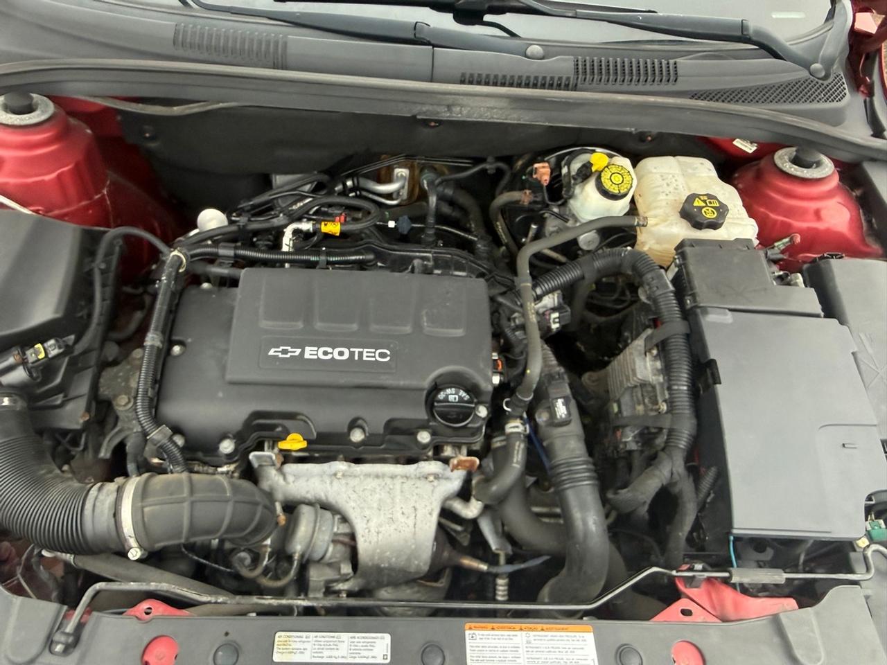 2011 Chevrolet Cruze LT Turbo Photo