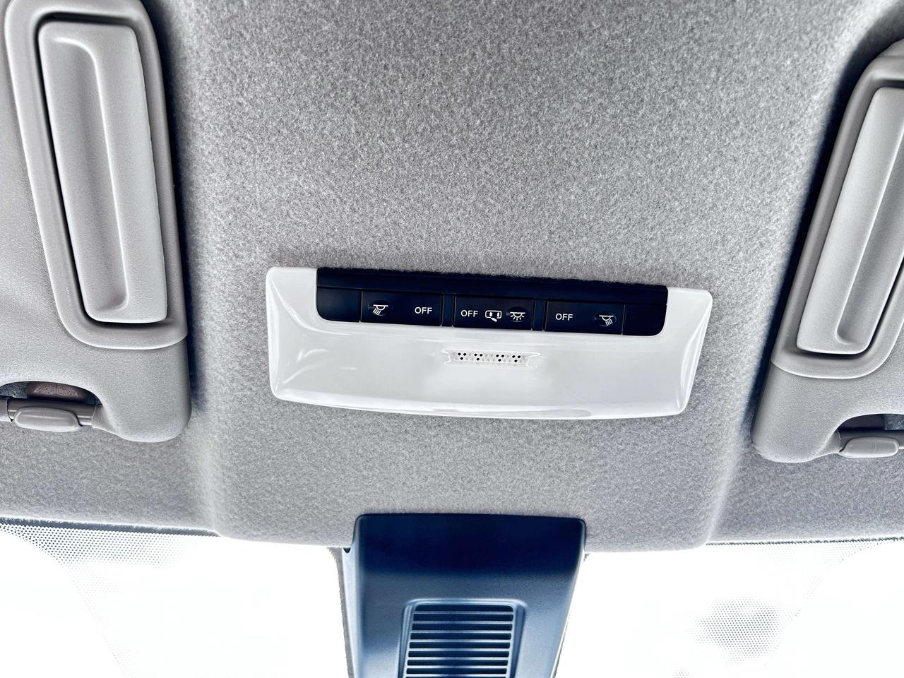 2024 Nissan Kicks SV Photo