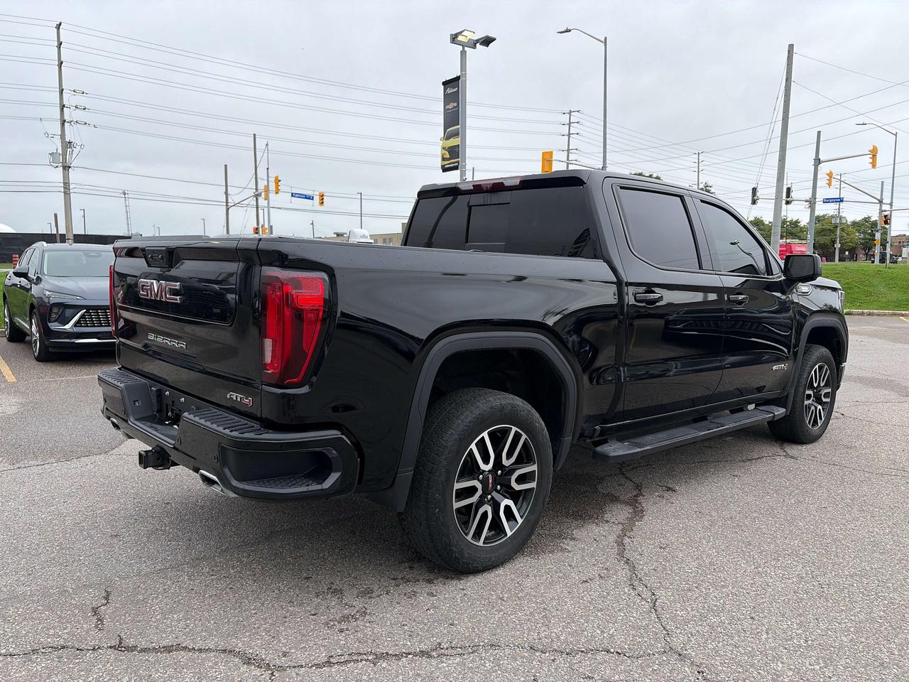 2022 GMC Sierra 1500 AT4 Diesel Photo