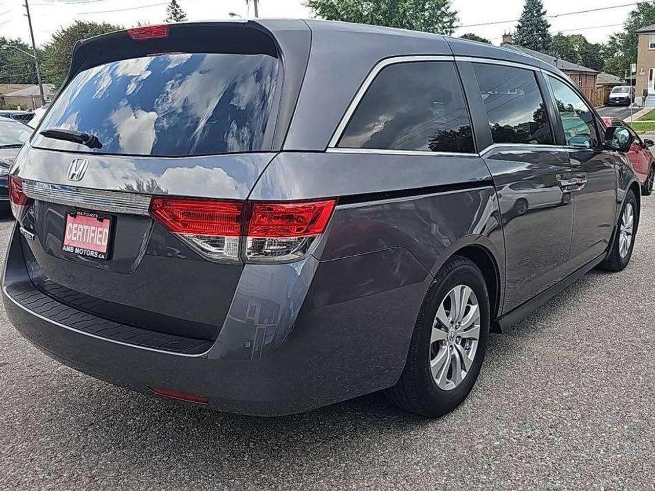 2016 Honda Odyssey EX Photo