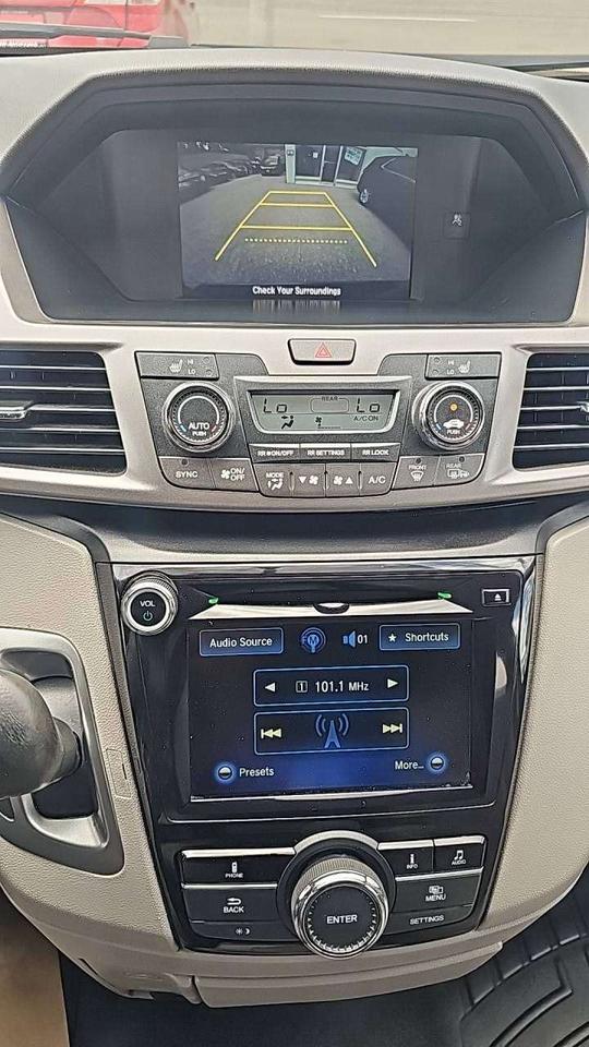 2016 Honda Odyssey EX Photo