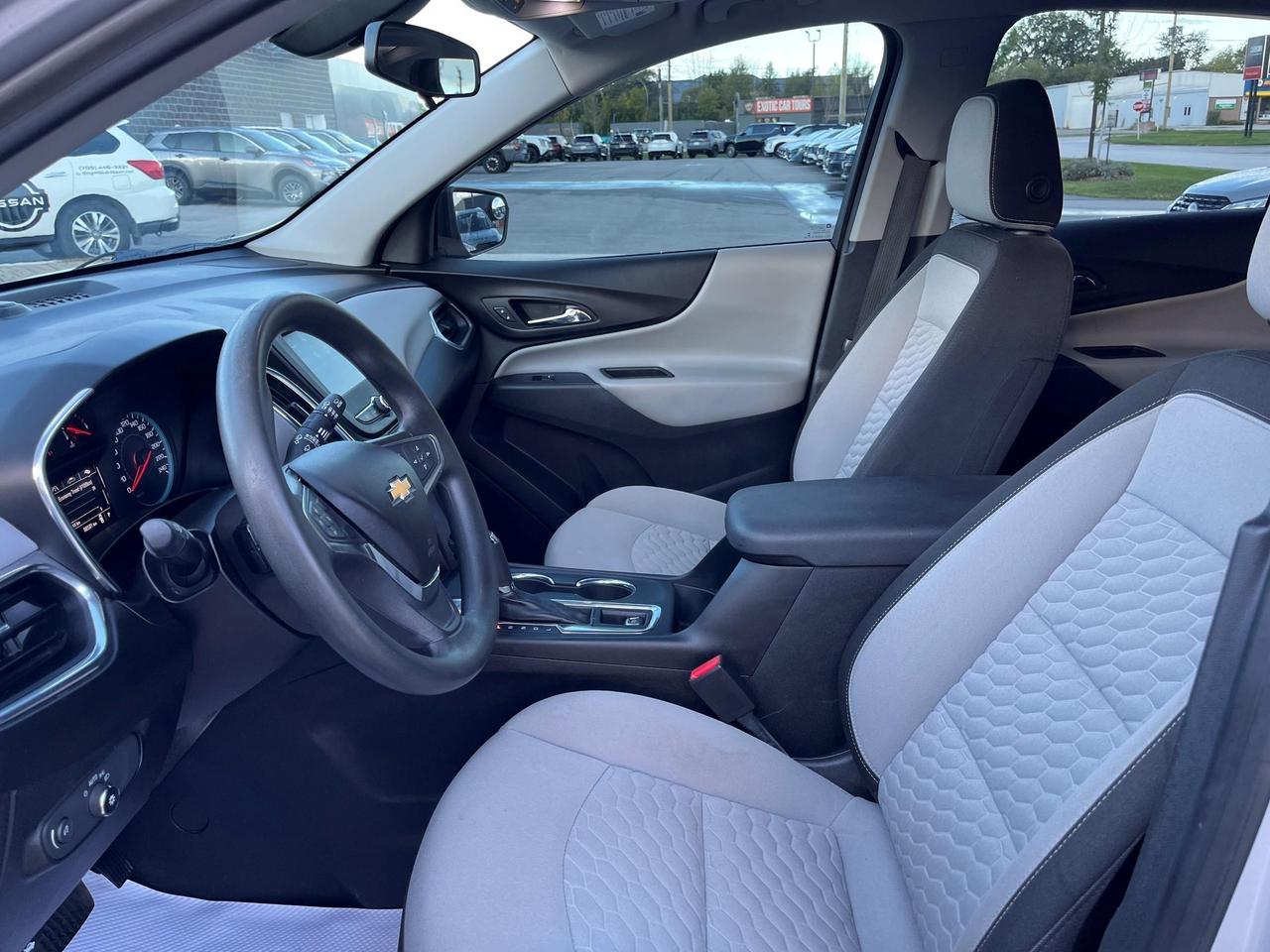2018 Chevrolet Equinox LS Front-Wheel Drive Photo