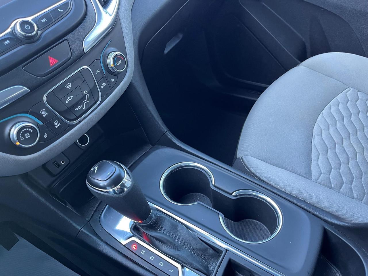 2018 Chevrolet Equinox LS Front-Wheel Drive Photo