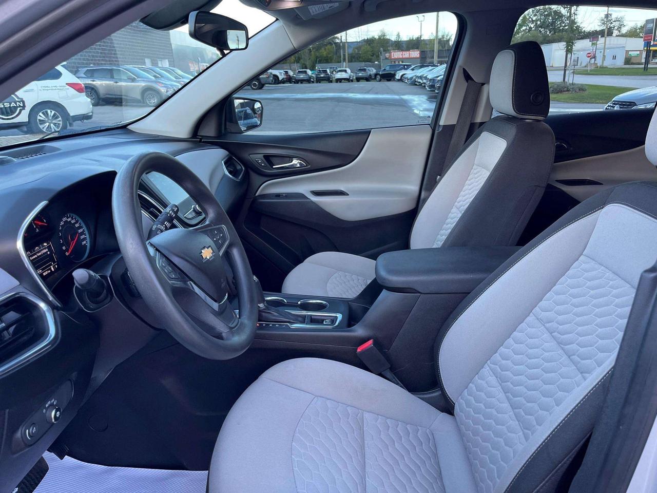 2018 Chevrolet Equinox LS FWD Photo