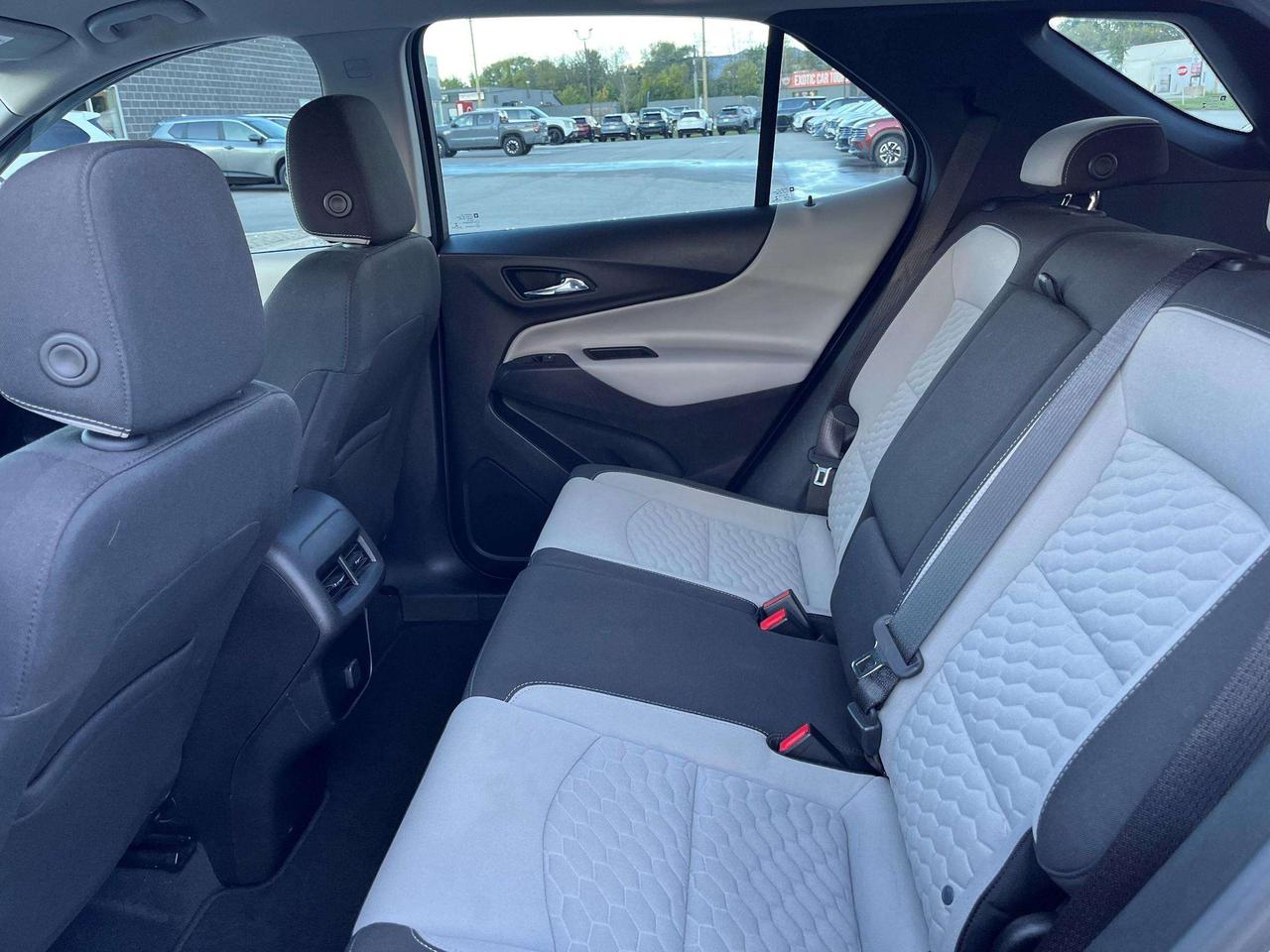 2018 Chevrolet Equinox LS FWD Photo