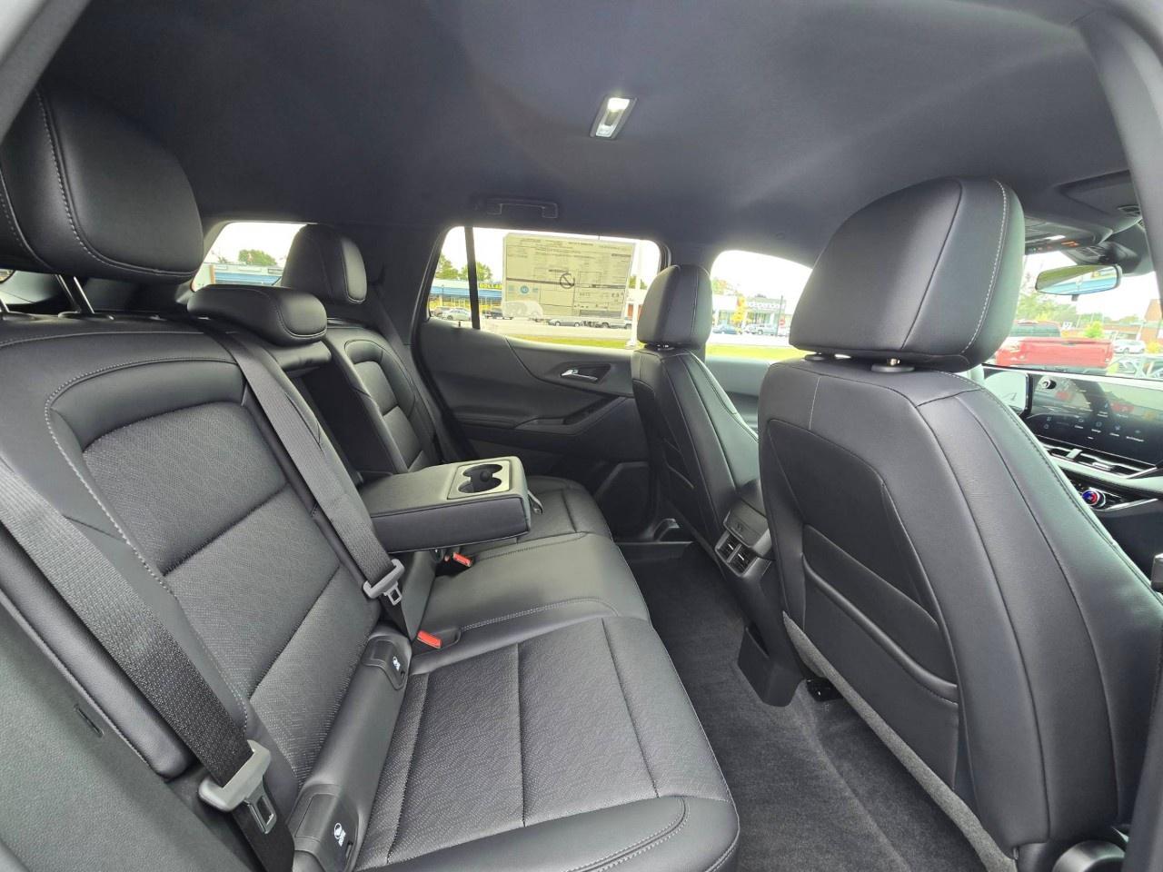 2027 Chevrolet Equinox AWD LT Photo