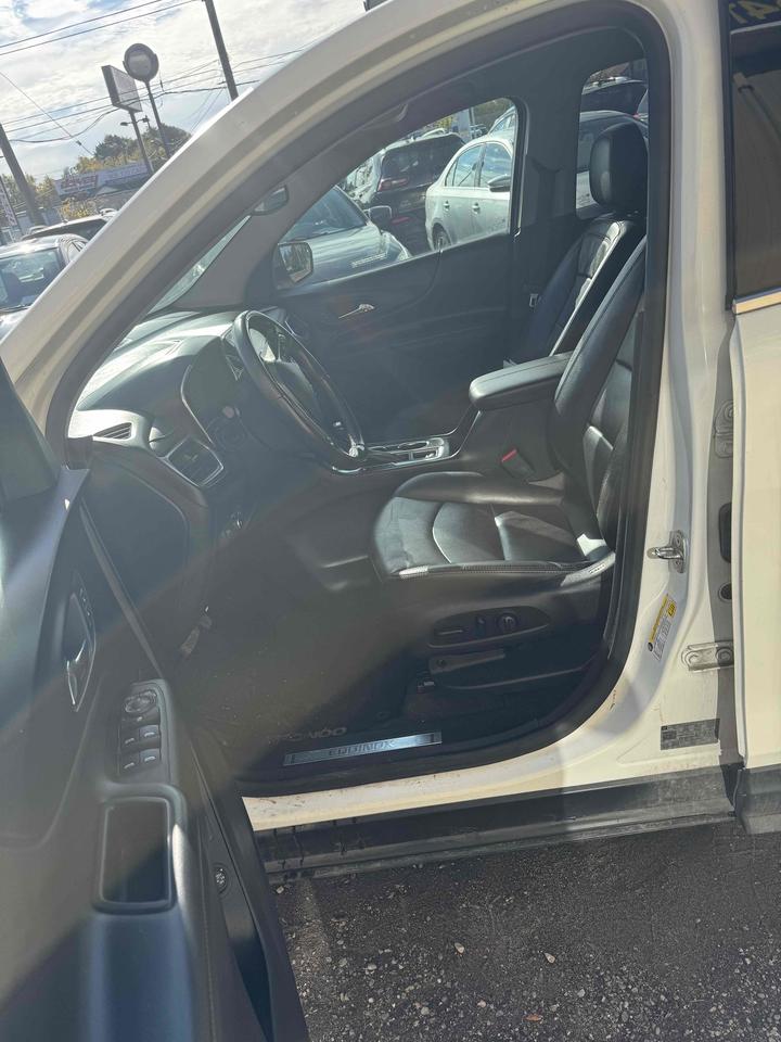 2020 Chevrolet Equinox Premier Photo
