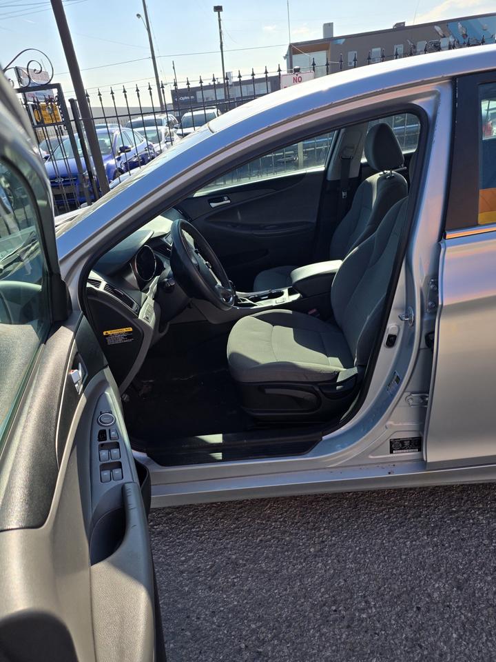2013 Hyundai Sonata GLS Photo