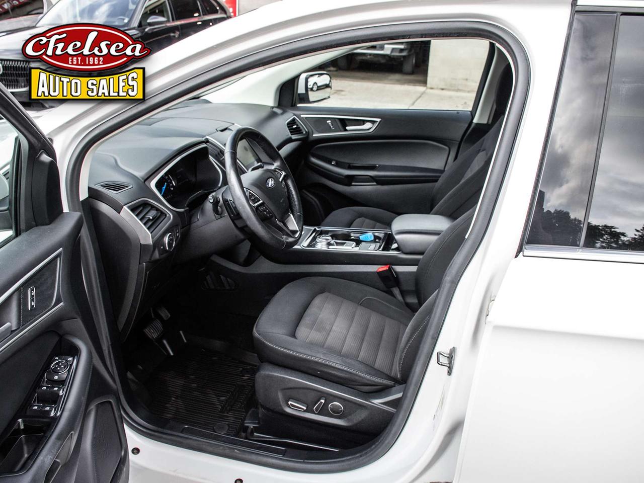 2019 Ford Edge SEL AWD Photo